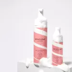 Super Volumising Foam, kicsi és nagy egymás mellett, felbontott, habbal