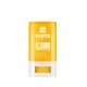 Sárga és fehér csomagolású Soivre Sun Care Stick SPF 50+ fényvédő stift fehér háttér előtt.