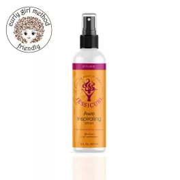 Jessicurl Awe Inspiraling szórófejes hajspray narancssárga flakonban, fekete adagolóval, fehér háttér előtt.